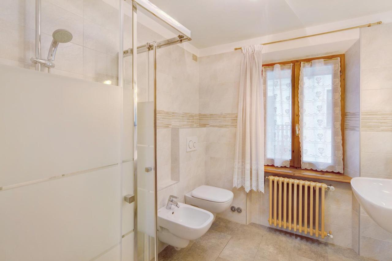 A Due Passi Valdidentro Apartment Isolaccia Exterior photo